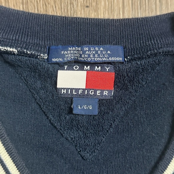 Vintage Tommy Hilfiger V-Neck Sweater - Picture 7 of 8